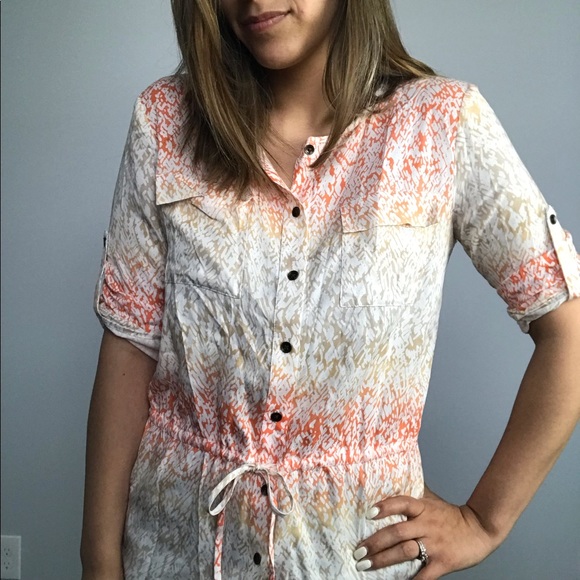 DKNY NWT blouse⭐️ - Picture 3 of 8